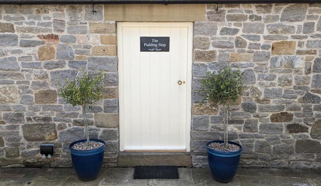 The Pudding Stop - Bakewell - Free Parking