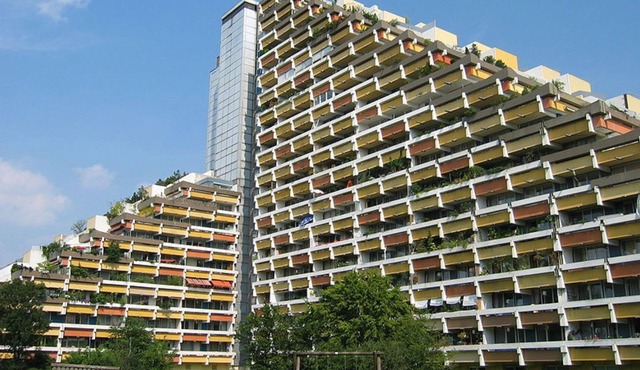 "The Pyramid" newly built in July 2018 City Apartment