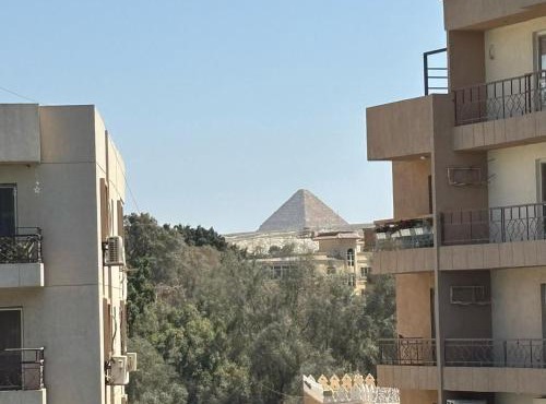 The Pyramids Pearl