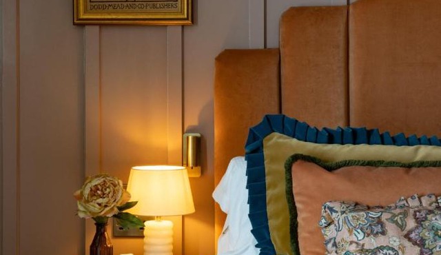 The Ragged Robin - A Heartwood Inn