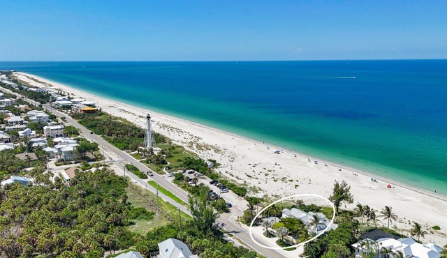 The Range Light Beach House, a 5-bedroom beachfront home in Boca Grande.