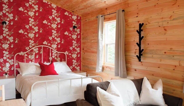 The Redwood Studio - Lawrencetown Lodge