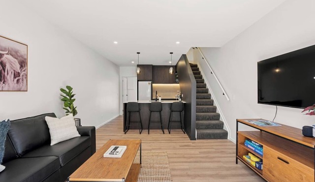 The Remarkable Hideaway-3 Bedroom, Central, Modern