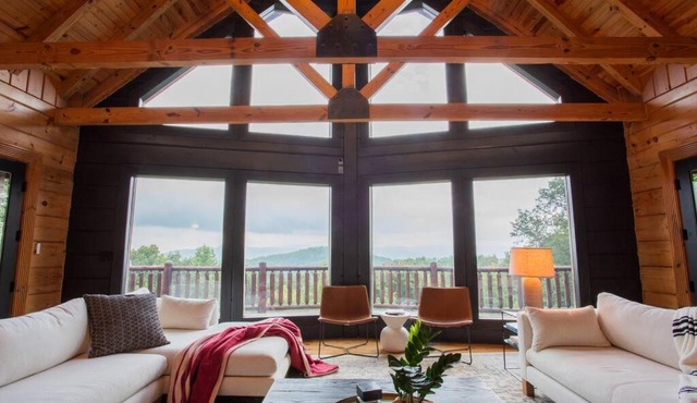 The Ridge: A Modern Cabin
