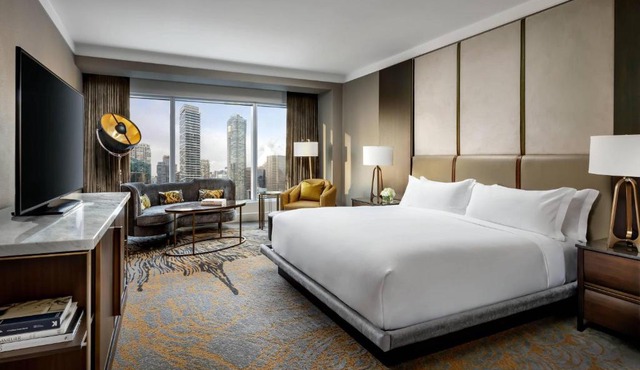 The Ritz-Carlton, Toronto