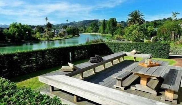 " The Rivers " Central Gisborne