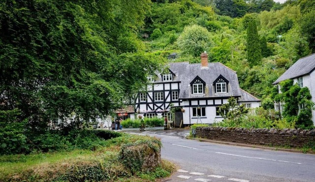The Rock Inn Hotel (Pub & Restaurant)