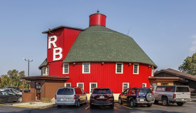 The Round Barn Lodge
