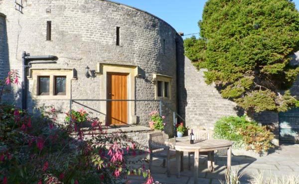 The Round House