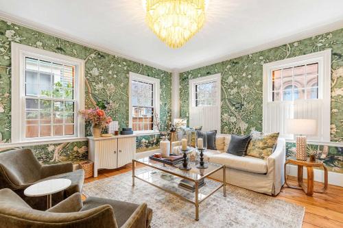 The Royce - Two Luxury Family Homes in Downtown Newport
