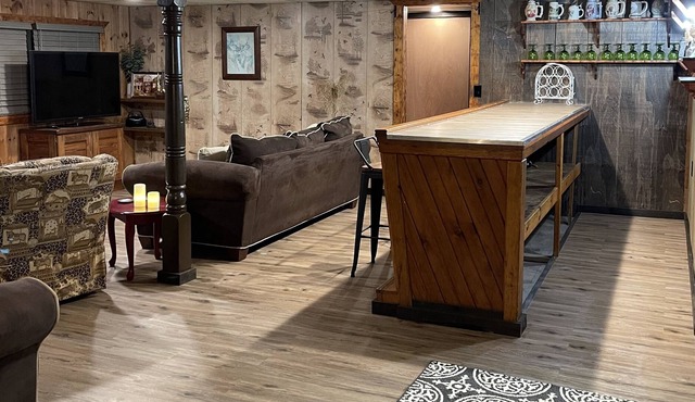 The Rustic Cabin