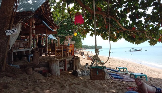 The Sea At Lanta Hotel