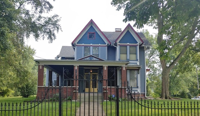 the selah house- historic