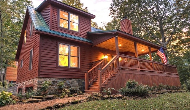 The Shady Pine @ Barren River Lake, KY~ Hot tub, Mammoth Cave, Luxury Cabin