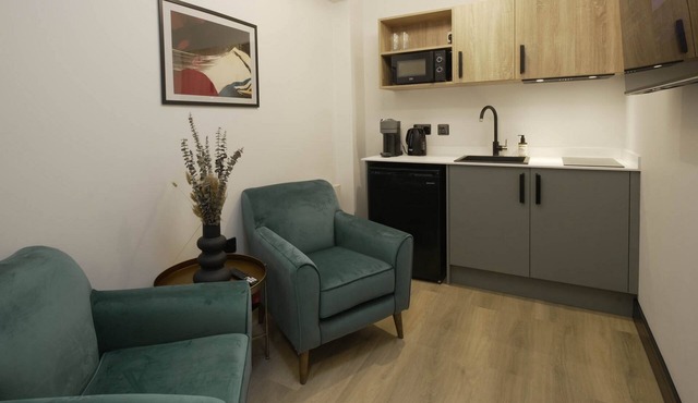 The Sixty | Compact Modern Studio | Cardiff City