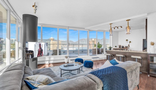 The Skydeck Penthouse - Panoramic Hot Tub Views