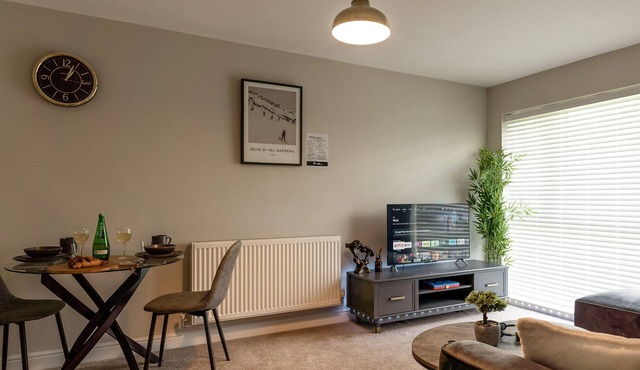 The Solihull Luxe | Free Parking NEC Airport JLR