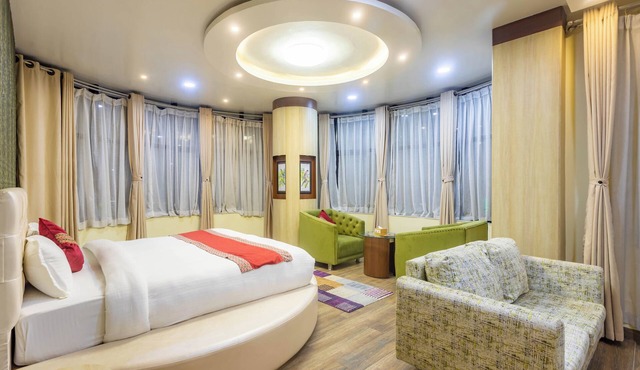 The SR Hotel