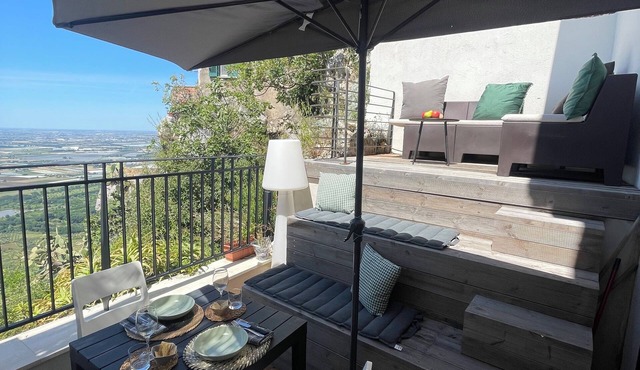 The Stable and Barn suites with breathtaking views of Ninfa Garden and Circeo