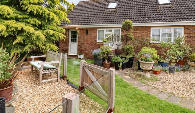 THE STUDIO, family friendly, with a garden in Baldock
