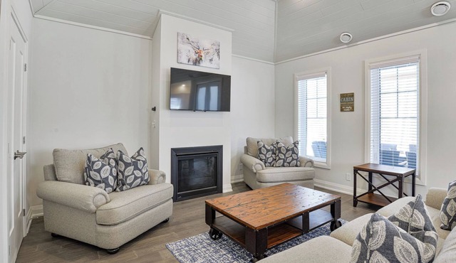 The Trillium Cottage (#15)