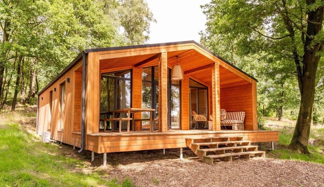 The true Back-to-Nature feeling with the comfort of today. With a stunning view of the lake!