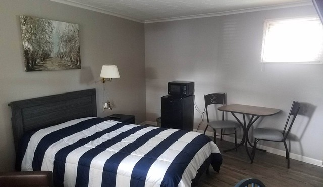 The Twin Rock Motel. Clean, Quiet. Cable and Wi-Fi