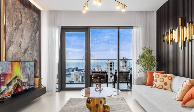 The Ultimate Luxury - Dubai Eye & Marina Views