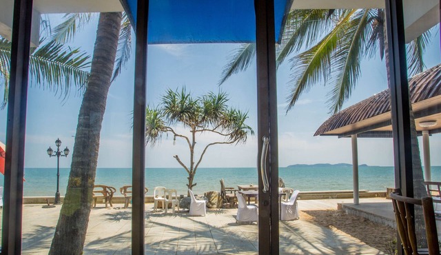The Uncle Beach Resort