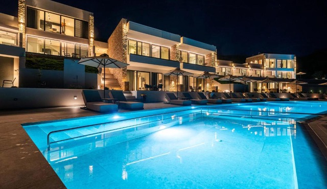 The View Hotel Sofas Coastal Retreat