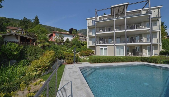 The View-Wind:design apt. with terrace lake view