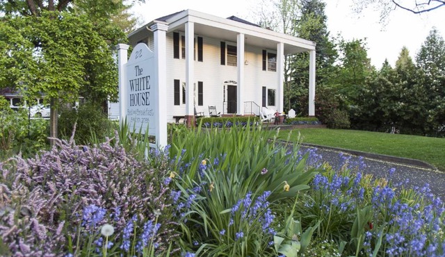 The White House Bed and Breakfast