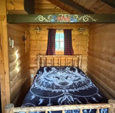 The Wolf Cabin - Bear Creek Cabins