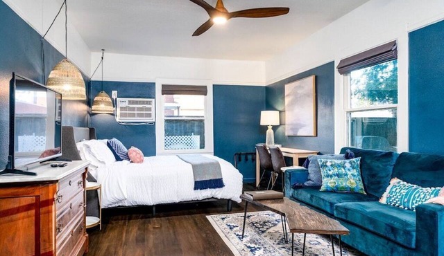 The Zin Retreat | 4-Min Walk to Downtown Wine, Beer, Shops, and MORE!