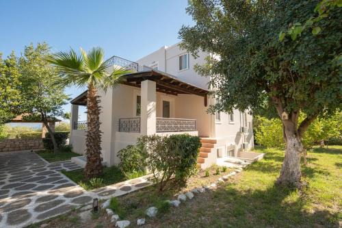 Thea Luxury Villa