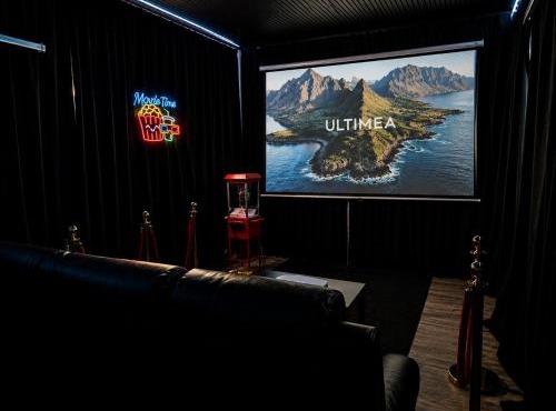 Theater Room Fire Pit + Grill Sleeps 16