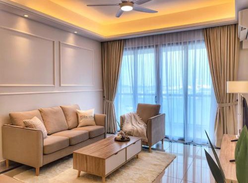 TheBess Hotel Tokyo is located adjacent to Singapore and offers a sea viewIt is a family business smart room with the sea view of Princess Bay富力公主湾