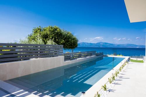 Theros Suites