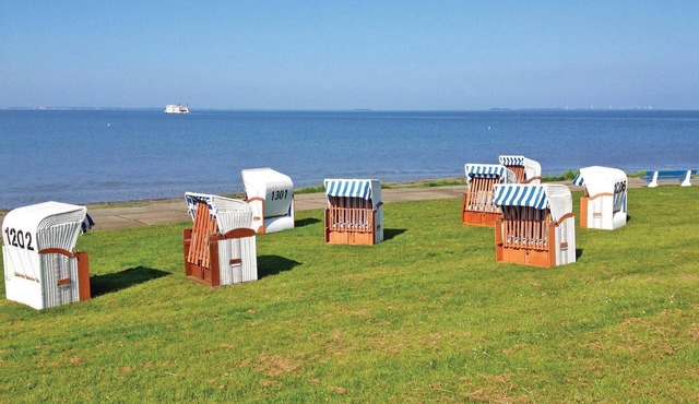 These luxurious holiday homes in Dagebüll are just a stone's throw from the North Sea.