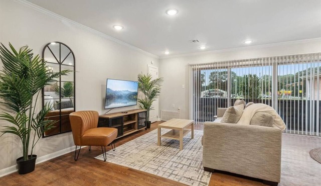 This apartment is a 1 bedroom(s), 1 bathrooms, located in Hampton, VA.