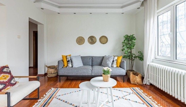 This apartment is a 2 bedroom(s), 1 bathrooms, located in Sarıyer, İstanbul.
