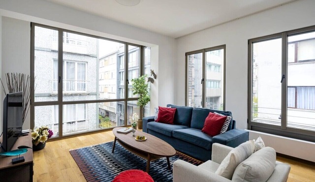 This apartment is a 2 bedroom(s), 1 bathrooms, located in Şişli, İstanbul.