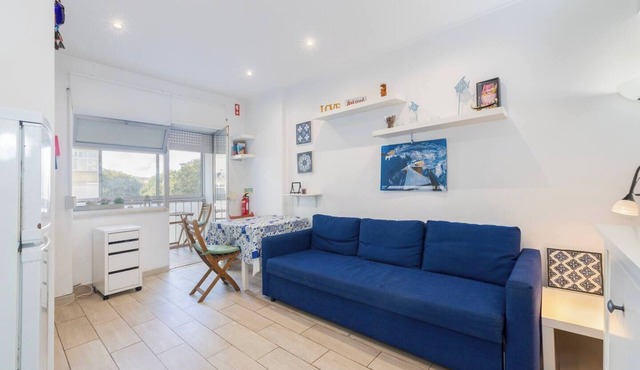This apartment is a 1 bedroom(s), 1 bathrooms, located in Venda Nova, Lisboa.