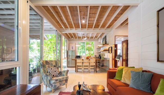 This apartment is a 2 bedroom(s), 1 bathrooms, located in Santa Teresa, Puntarenas Province.