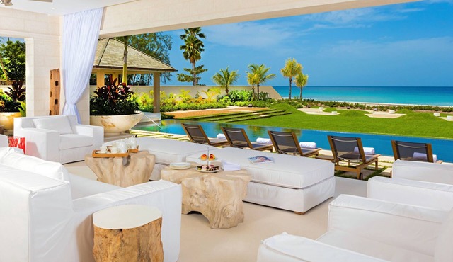 This beacfront villa is striking and stylish, Contemporary and beautifully designed and furnished.