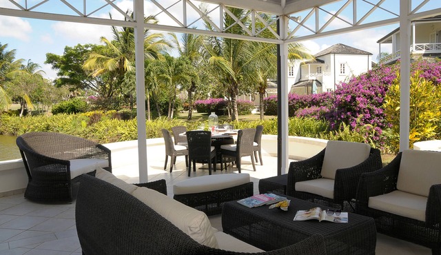 This beautifully decorated 3 Bedroom 3 bathroom Duplex Villa next to Apes Hill Polo Club
