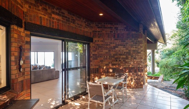 This house is a 5 bedroom(s), 4 bathrooms, located in Dolphin Coast, KwaZulu-Natal.