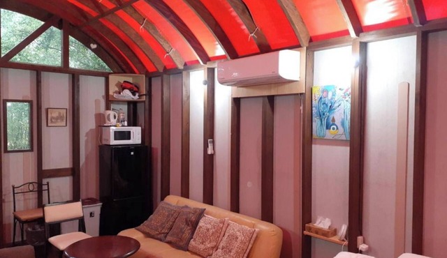 This is a private cottage located in the scenic Ku/Toba Mie