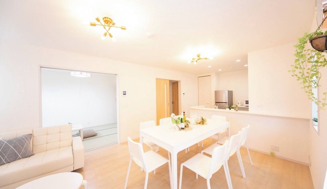 This newly built twostory house is located in Nagashimacho Kuwana City 5 minutes by car to Nagash/Kuwana Mie