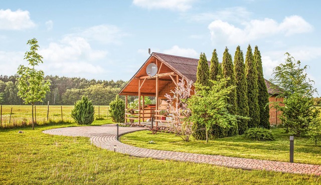 This vacation home is located in the heart of the Notecka Forest in Sieraków between Gorzów Wielkopo